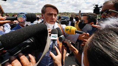 Bolsonaro lideró multitudinaria concentración en plena segunda ola de Covid