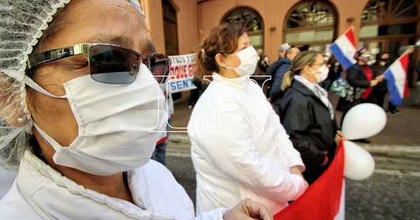 La Nación / Unos 3.800 profesionales de salud podrán concursar por sus nombramientos