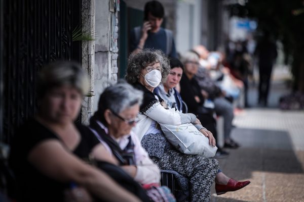 Argentina aumentará un 12,12 % las jubilaciones - MarketData