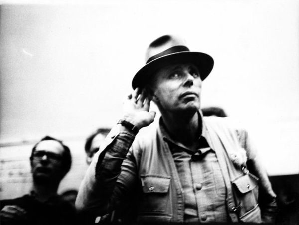 Beuys, a un día del centenario - Espectáculos - ABC Color