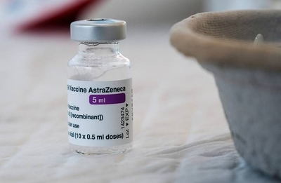 Diario HOY | Países Bajos detecta 15 casos de trombos con AstraZeneca, 6 en mayores de 60