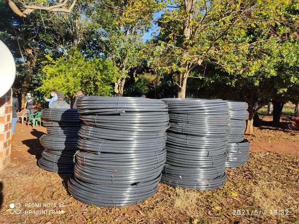 FRAM: VECINOS DE POTRERO YVATE RECIBEN 4.500 METROS DE CAÑO DE AGUA