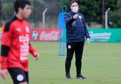Segunda movilización en el CARDE - Fútbol - ABC Color