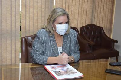 Senadora dice que tiene “registrada” a personas que protagonizaron incidentes durante su boda