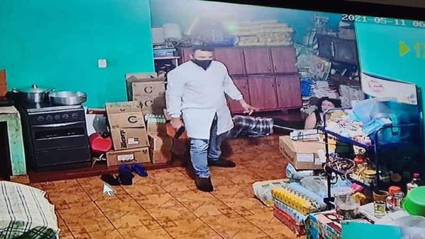 Se vistieron de médicos y realizaron un millonario asalto en Yatytay