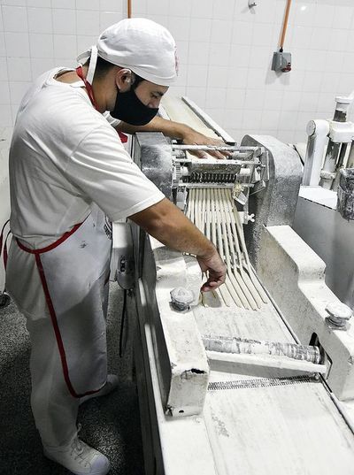Panaderos lamentan aumento de precios de materia prima - Nacionales - ABC Color