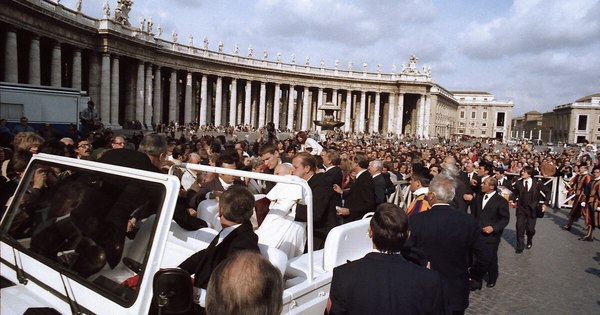 La Nación / Hace 40 años, Mehmet Ali Agca disparó contra Juan Pablo II