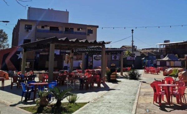 Bares y restaurantes reabren esperanzados desde hoy