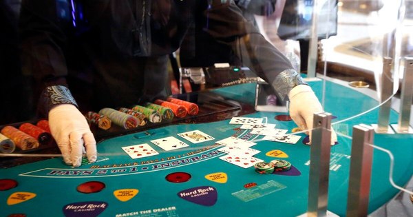 La Nación / Ludopatía: ¿hasta qué punto es saludable el juego de azar y cuándo puede volverse un problema?