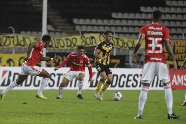 Táchira vence al Inter y deja en el fondo a Olimpia, que está obligado a ganar