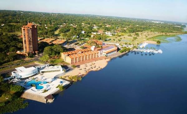 Diario HOY | Promociones para mamá en su día, de la mano del Resort Yacht y Golf Club