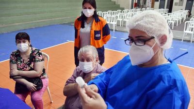 Virus de la desinformación conspira contra la inmunización anti-Covid-19
