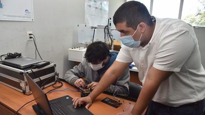 Estudiante desarrolla dispositivos que miden la calidad del aire