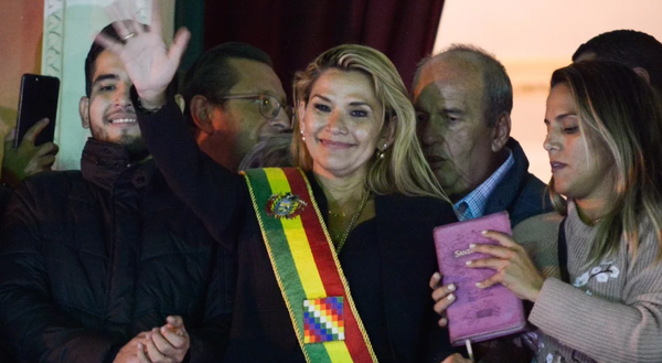 Bolivia: Fiscalía abrió investigación contra Jeanine Áñez por haber asumido la Presidencia en 2019 | Ñanduti