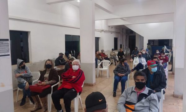 Se vacunan hoy mayores de 70 años con terminación de cédula 4 y 5
