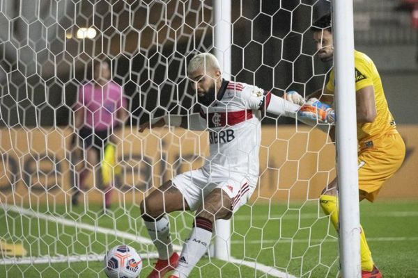 Flamengo empata ante Unión La Calera y roza la clasificación