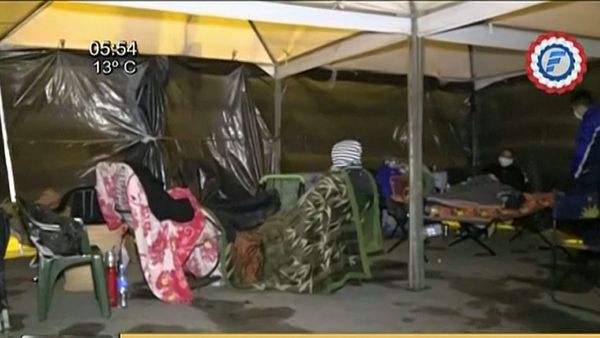 Bajas temperaturas complican a familiares de pacientes en albergues