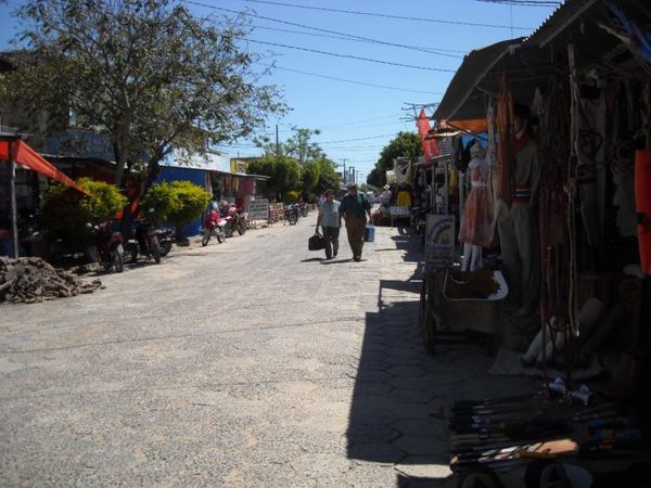 Comerciantes de Alberdi sostienen que no devolverán el subsidio a Hacienda | Ñanduti
