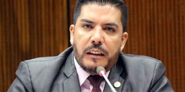 Presentan perdida de investidura contra el Diputado Portillo - Noticiero Paraguay