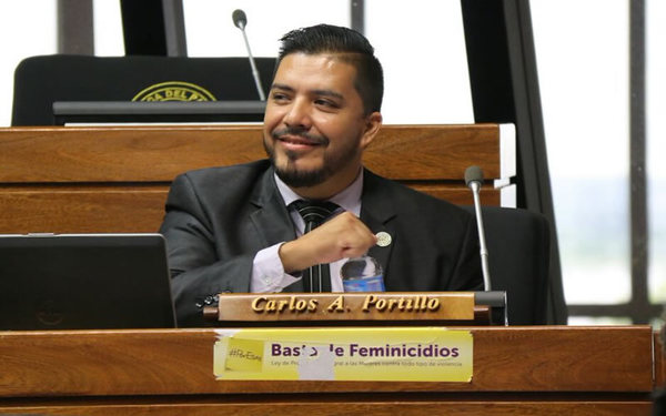 Carlos Portillo dice que es víctima de una persecución política