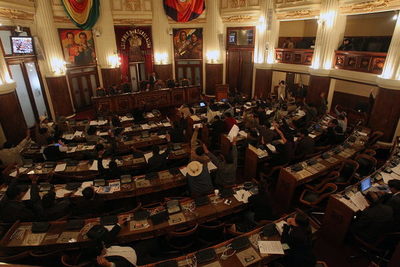 Diputados bolivianos postergan el debate sobre el impuesto a plataformas digitales - MarketData