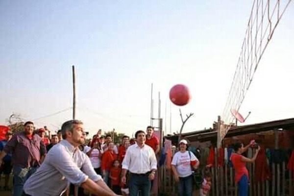 Mario Abdo da negativo al Covid-19 y retomará sus actividades - ADN Digital
