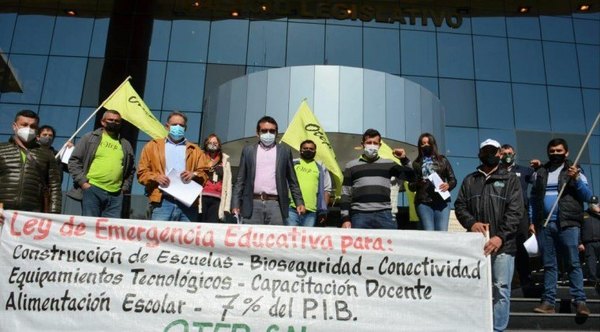 Crónica / Educación pide impuestazo a los que son demasiado platudos
