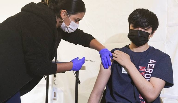 Diario HOY | EEUU da el último paso antes de vacunar a adolescentes de entre 12 y 15 años