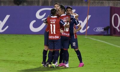 Cerro Porteño supera con autoridad a Deportivo La Guaira en Venezuela