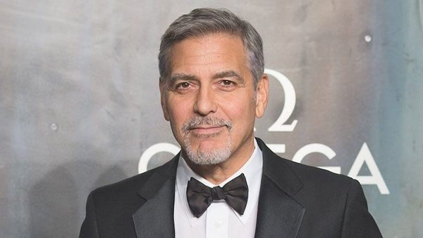 Crónica / Clooney va a sortear una cena con él, en su casa
