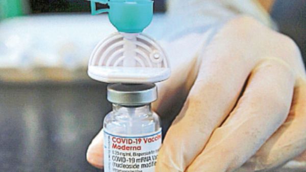 Retrasar segunda dosis reduciría muertes en un 20%