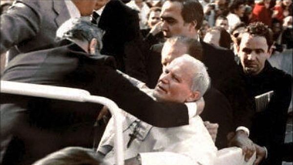 Los misterios sin resolver a los 40 años del atentado a Juan Pablo II