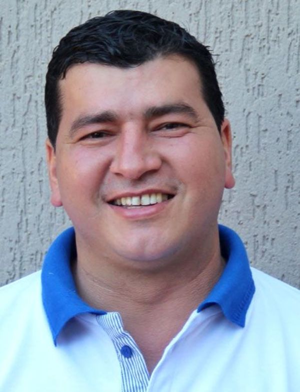 Reemplazante de Portillo anuncia que renunciaría a su banca en Diputados si es electo intendente - Nacionales - ABC Color