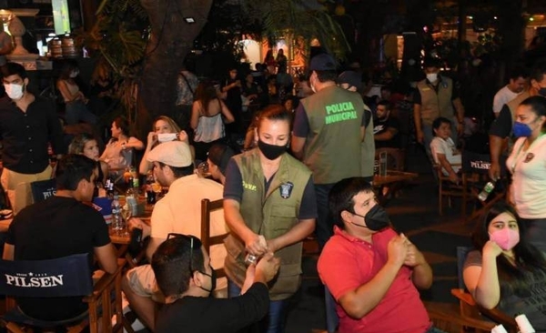 Diario HOY | Restaurantes al aire libre: tercer fin de semana peatonal en Asunción