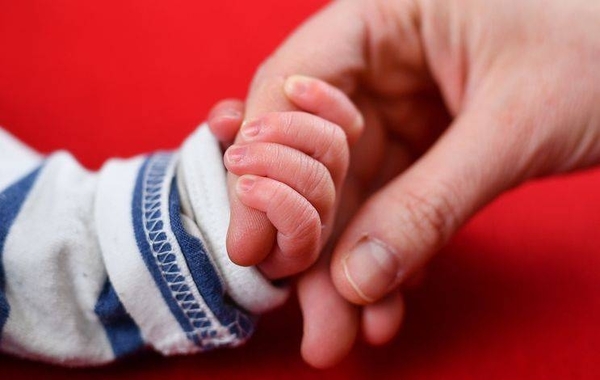 Diario HOY | Niegan registro de una bebé por considerar ‘vulgar’ el nombre elegido por sus padres