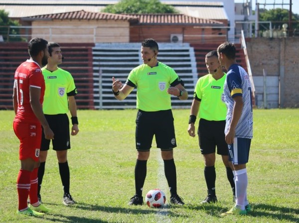 Árbitros para el tercer capítulo de la Primera C - APF