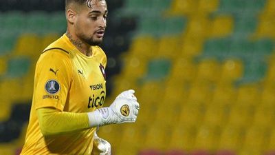 El enorme gesto de Jean Fernandes con un alcanzapelotas