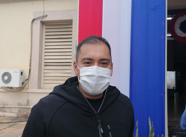 Intendentes de CDE y Villa Elisa dicen que ya tienen vacunas y que dependen de Salud para traerlas | Ñanduti