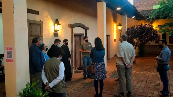Recorridos históricos, eventos virtuales y bares al aire libre durante el largo fin de semana