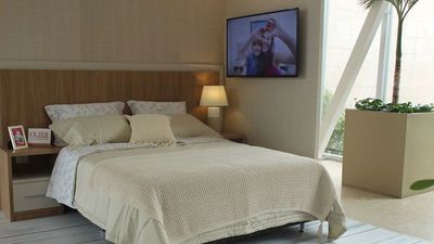 El Mariscal regala un departamento a estrenar para mamá y papá