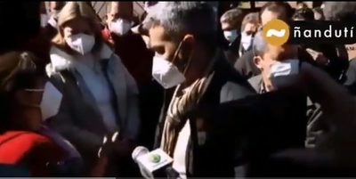 “Nosotros no somos nada para ellos”: Enfermera que increpó a Abdo lamenta falta de respuestas | Ñanduti