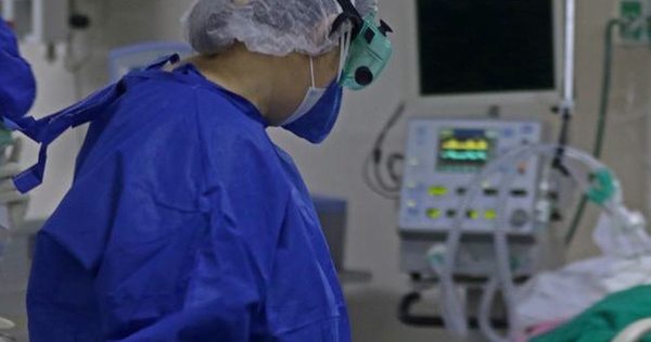 La Nación / Sanatorios siguen reclamando pago