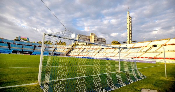 La Nación / Montevideo, sede de finales únicas