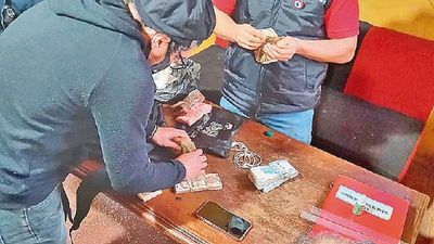 Quedó dormido en la calle con G. 17 millones