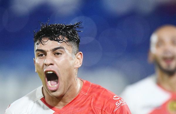 Un Kelito distinto al de casa - Fútbol - ABC Color