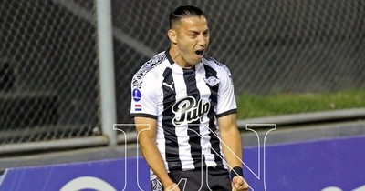 La Nación / Vuelve a rugir en la punta