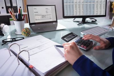 SET implementa registro obligatorio de comprobantes, con adhesión inicial de 13.800 contribuyentes - MarketData