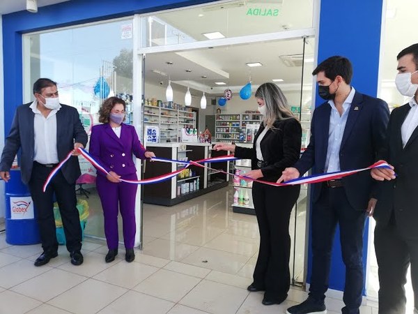 MAXIFARMA INAUGURÓ SU PRIMER LOCAL EN SAN JUAN DEL PARANÁ