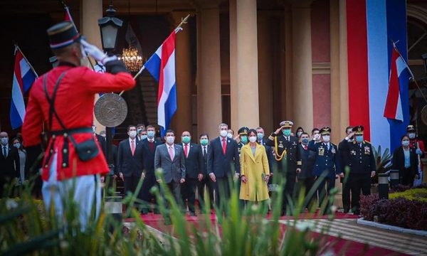 Discretos festejos oficiales por los 210 años de vida independiente del Paraguay