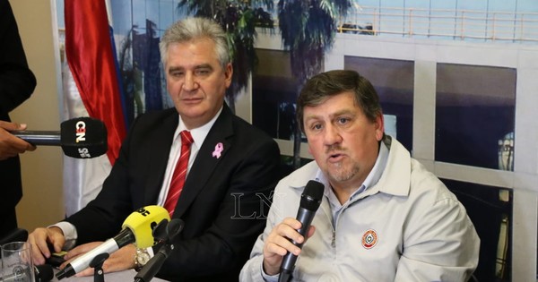 La Nación / Bacchetta instó a Abdo Benítez a destituir a Duarte Frutos de la EBY